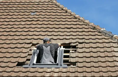 Pose de velux - Les Mayons
